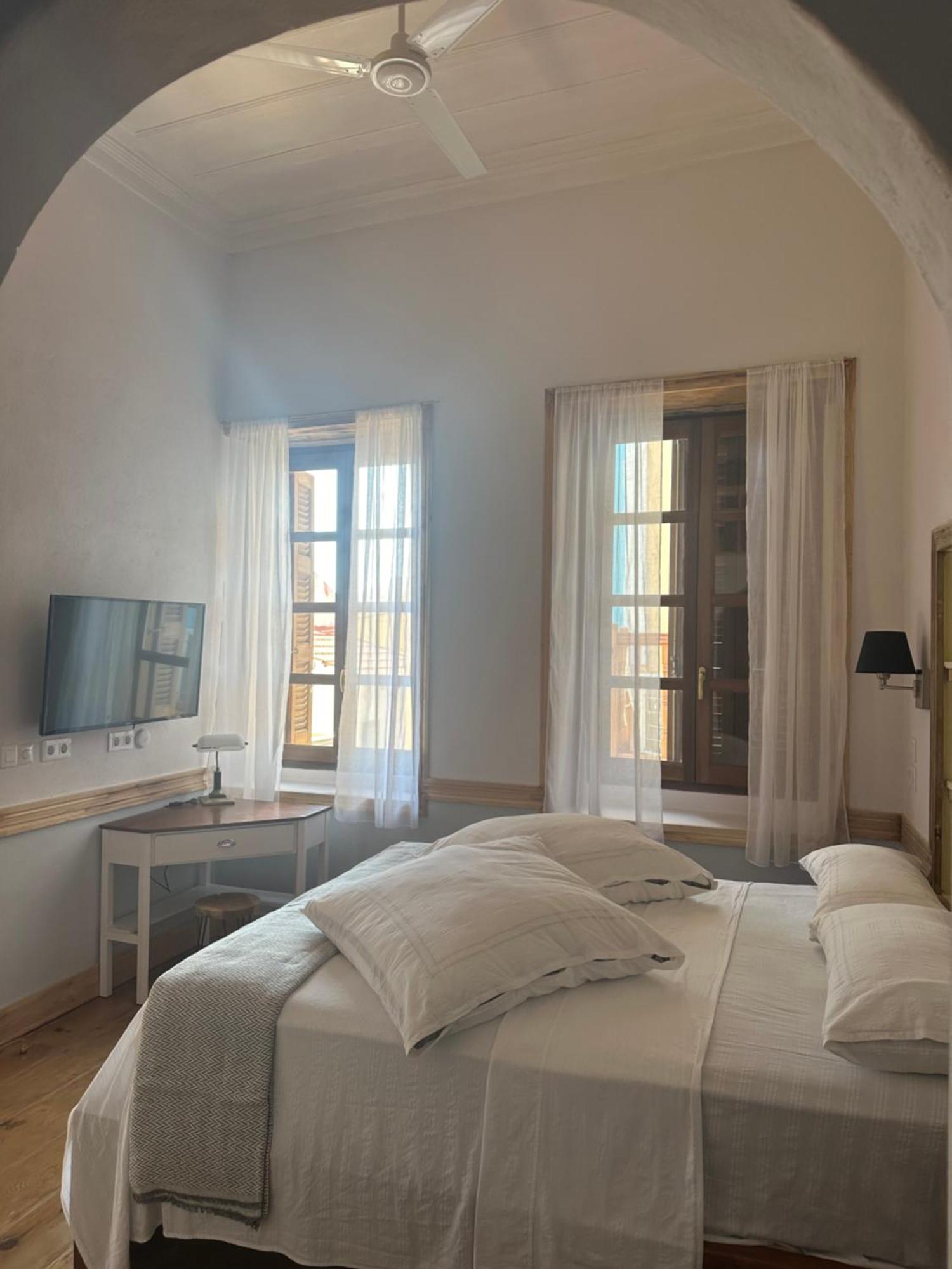 Castellorizon Pensione Меис Экстерьер фото