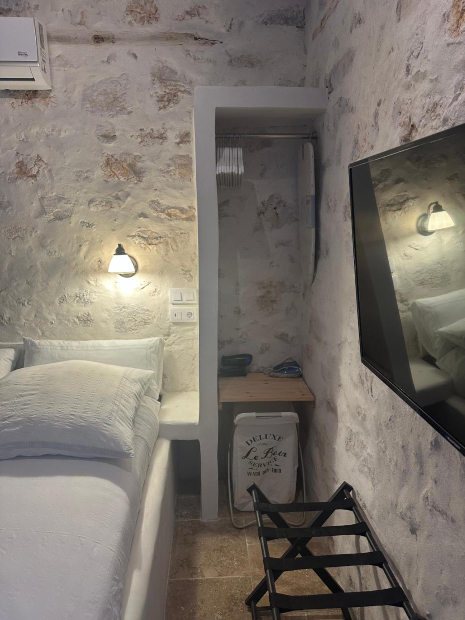 Castellorizon Pensione Меис Экстерьер фото