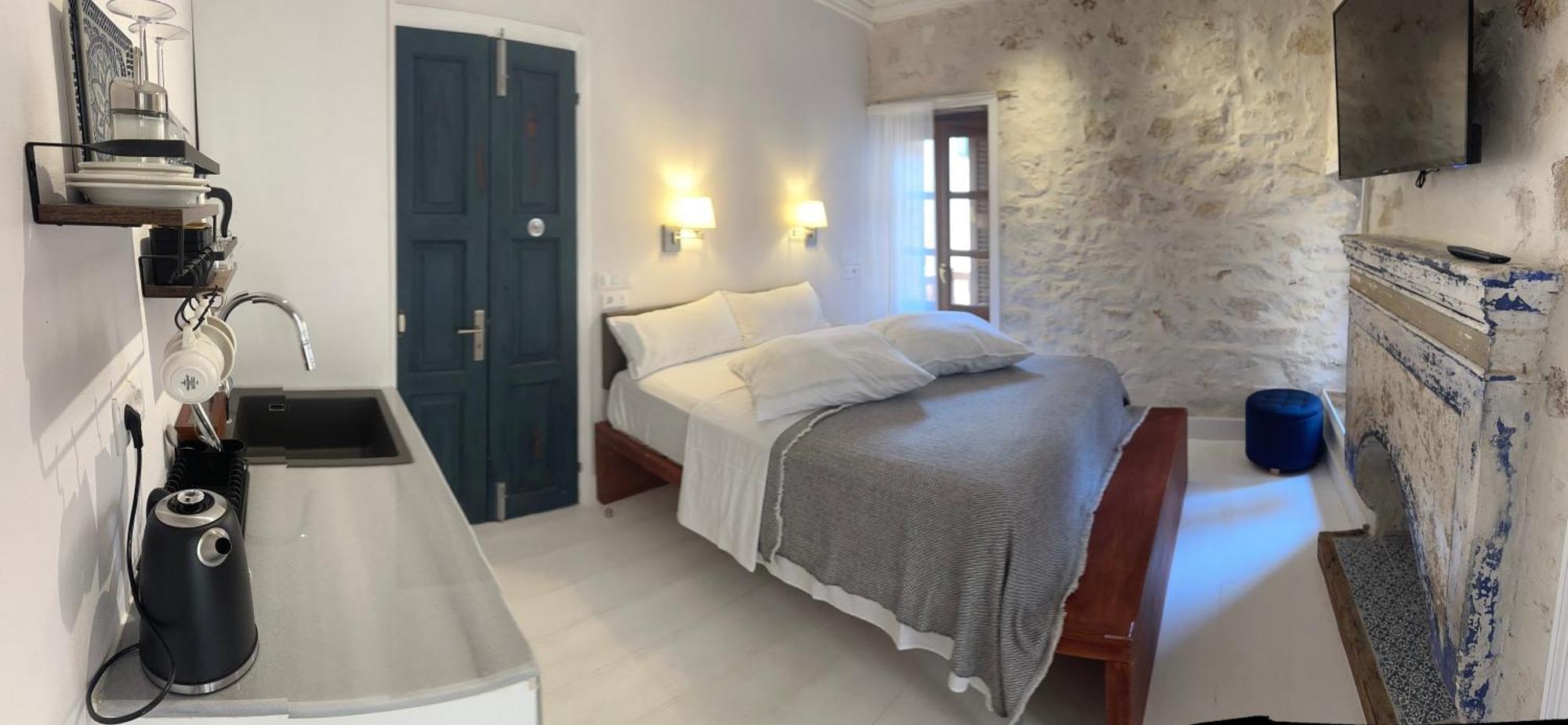 Castellorizon Pensione Меис Экстерьер фото